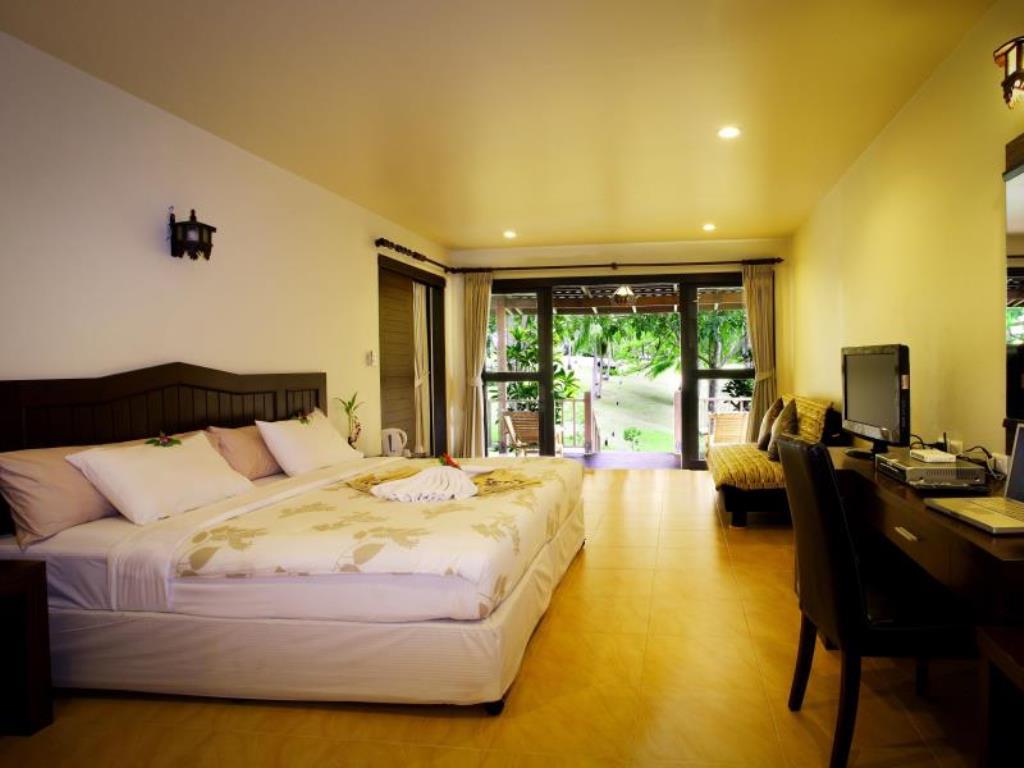 Banraya Resort And Spa Koh Racha Yai Exterior photo