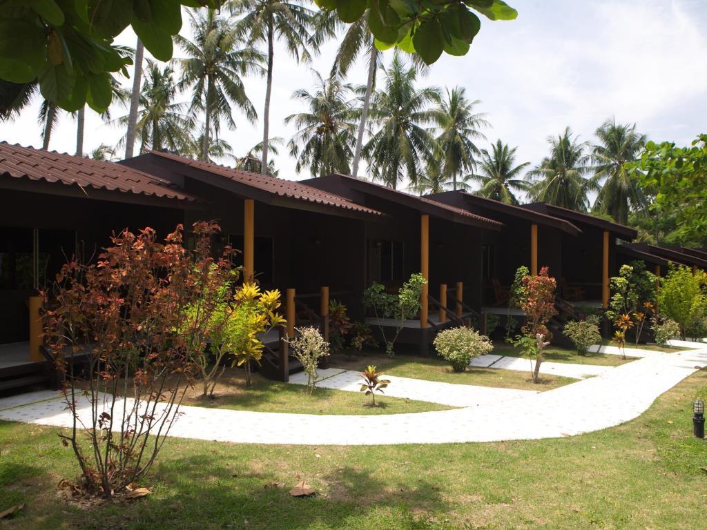 Banraya Resort And Spa Koh Racha Yai Exterior photo